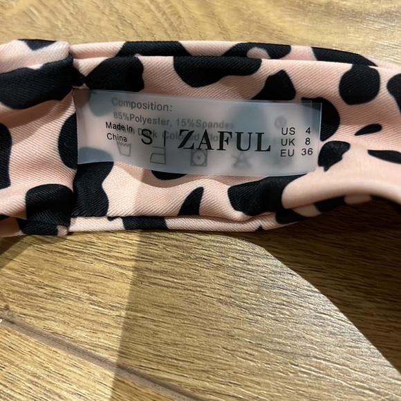 Zaful string bikini in leopard print - Picture 4 of 5